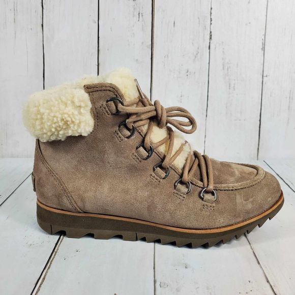 Sorel Harlow Lace Cozy Bootie Tan Suede Sherpa Women's Size 6.5 Winter Boots - Picture 2 of 11